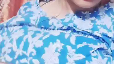 Punjabi newly married girl boobs show viral MMS